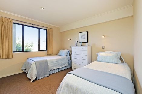 Photo of property in 102 Kent Terrace, Taradale, Napier, 4112