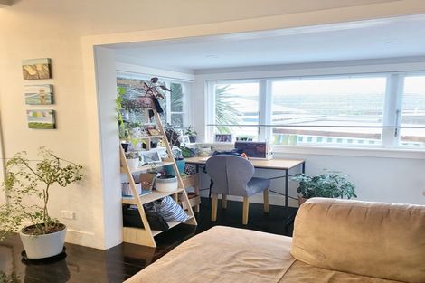 Photo of property in 1/185 Lake Road, Belmont, Auckland, 0622