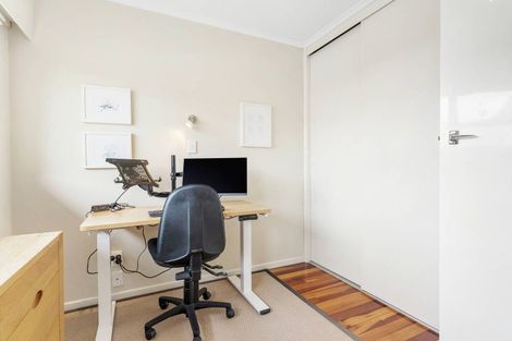 Photo of property in 2/6 Pine Terrace, Howick, Auckland, 2014