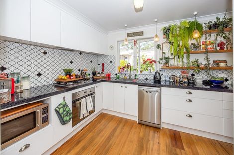Photo of property in 69 Raeburne Street, Te Awamutu, 3800