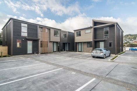 Photo of property in 74u3 Derwent Street, Island Bay, Wellington, 6023