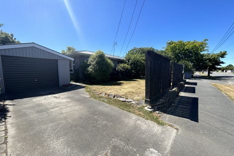 Photo of property in 12 Beatrice Place, Avonhead, Christchurch, 8042