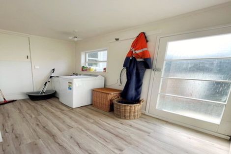 Photo of property in 15 Rosalind Road, Glenfield, Auckland, 0629