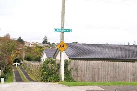 Photo of property in 70 Wellington Street, Howick, Auckland, 2014