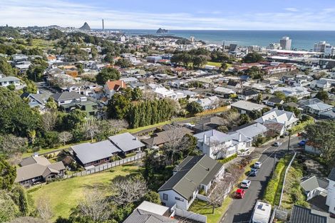 Photo of property in 10 Ridge Lane, New Plymouth, 4310