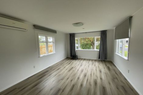Photo of property in 10 Madison Place, Forrest Hill, Auckland, 0620