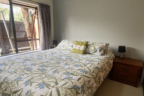 Photo of property in 1/6 Broadfell Avenue, Avonhead, Christchurch, 8042