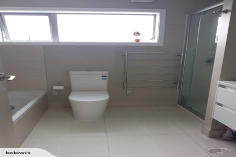 Photo of property in 113u2 Moorefield Road, Johnsonville, Wellington, 6037