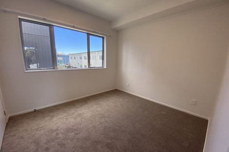 Photo of property in 6/36 Edmonton Road, Henderson, Auckland, 0612