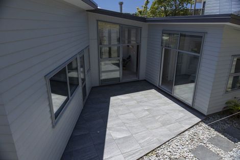 Photo of property in 11 Dudley Crescent, Cable Bay, 0420