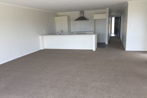 Photo of property in 4 Naeo Close, Papamoa Beach, Papamoa, 3118