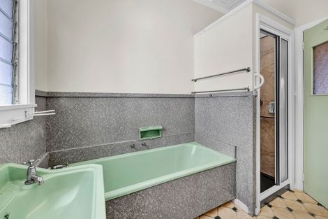 Photo of property in 57 Dixon Avenue, Hawera, 4610