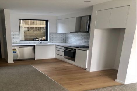 Photo of property in 62u2 Spenmoor Street, Newlands, Wellington, 6037