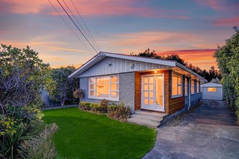 Photo of property in 18a Coopers Road, Dallington, Christchurch, 8061