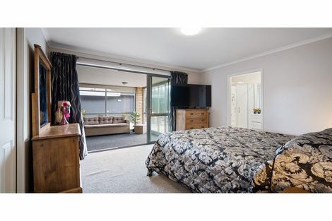 Photo of property in 23 Deloraine Street, Somerfield, Christchurch, 8024