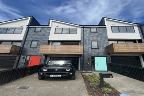 Photo of property in 35 Holystone Road, Whitby, Porirua, 5024