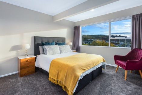 Photo of property in 76 Mercury Way, Whitby, Porirua, 5024