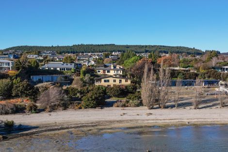 Photo of property in 337 Beacon Point Road, Wanaka, 9305