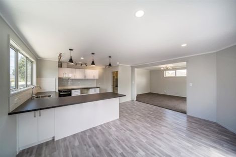 Photo of property in 306 South Road, Hawera, 4610