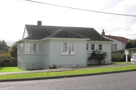 Photo of property in 52 Judd Crescent, Naenae, Lower Hutt, 5011