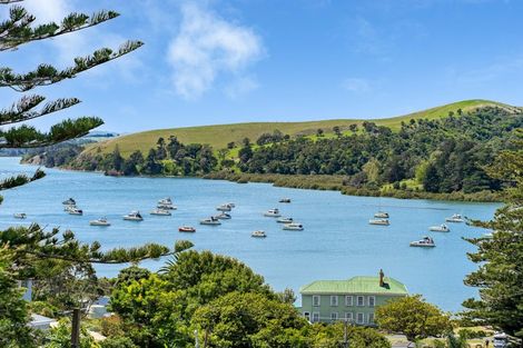 Photo of property in 14 Cliff Street, Pahi, Paparoa, 0571