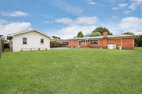 Photo of property in 8 Opaheke Road, Papakura, 2110