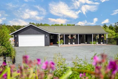 Photo of property in 68 Wiroa Road, Kerikeri, 0293