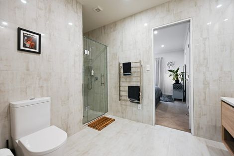 Photo of property in 3d Lake Domain Drive, Frankton, Hamilton, 3204