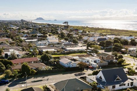 Photo of property in 2b Dalton Drive, Papamoa Beach, Papamoa, 3118