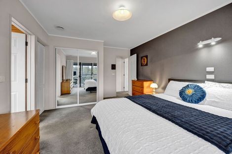 Photo of property in 54 Karina Road, Merrilands, New Plymouth, 4312