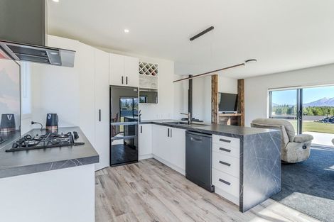 Photo of property in 39 Ben Ohau Road, Ben Ohau, Twizel, 7999