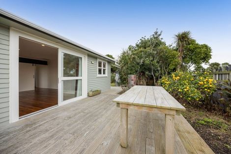 Photo of property in 5 Kepa Street, Ohawe, Hawera, 4671