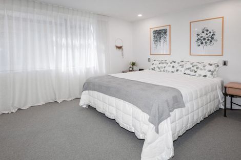 Photo of property in 2/48 Marine Parade, Mount Maunganui, 3116