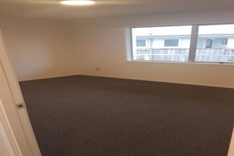 Photo of property in 2/47 Moire Road, Massey, Auckland, 0614