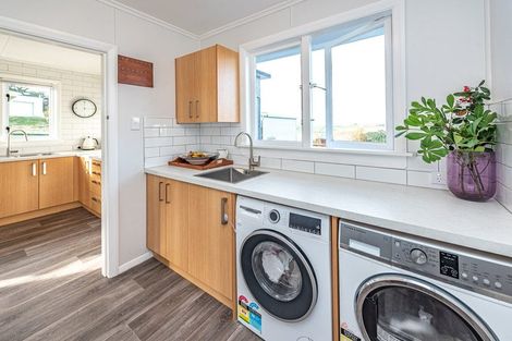 Photo of property in 5 Bastia Avenue, Bastia Hill, Whanganui, 4500