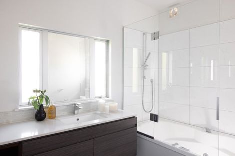 Photo of property in 12 George Street, Hospital Hill, Napier, 4110