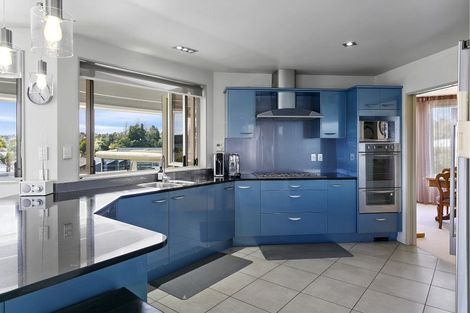 Photo of property in 382 Lake Terrace, Two Mile Bay, Taupo, 3330