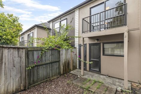 Photo of property in 25/94 Glengarry Road, Glen Eden, Auckland, 0602