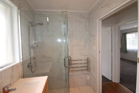 Photo of property in 2/95 Pakuranga Road, Pakuranga, Auckland, 2010