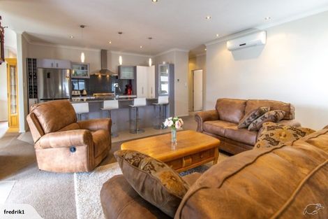 Photo of property in 14 Hampshire Court, Flagstaff, Hamilton, 3210