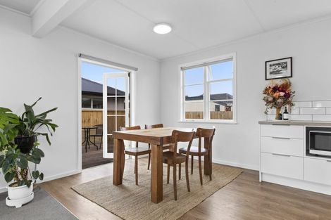 Photo of property in 41u1 Ross Crescent, Fairfield, Hamilton, 3214
