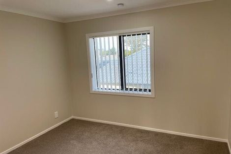 Photo of property in 3 Edwards Avenue, Henderson, Auckland, 0610