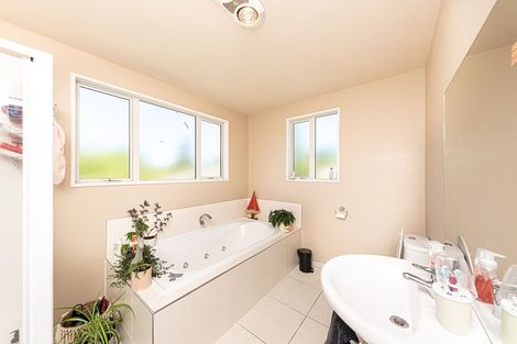 Photo of property in 12 Mica Place, Northwood, Christchurch, 8051