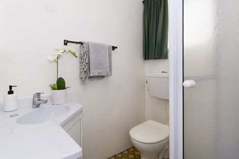 Photo of property in 20 Hall Road, Matua, Tauranga, 3110