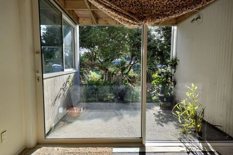 Photo of property in 27u2 Buckley Road, Southgate, Wellington, 6023