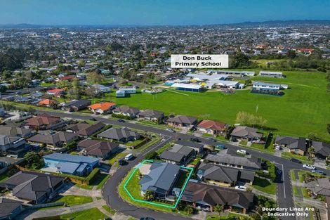 Photo of property in 4 Karika Place, Massey, Auckland, 0614