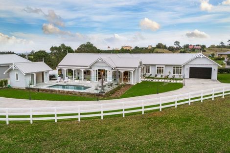 Photo of property in 21 Diamond Lane, Riverhead, 0793