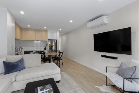 Photo of property in 2 Mcgibbon Lane, Jacks Point, 9371