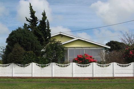 Photo of property in 65 Blake Street, Waitara, 4320