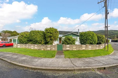 Photo of property in 70 Wood Street, Wainuiomata, Lower Hutt, 5014